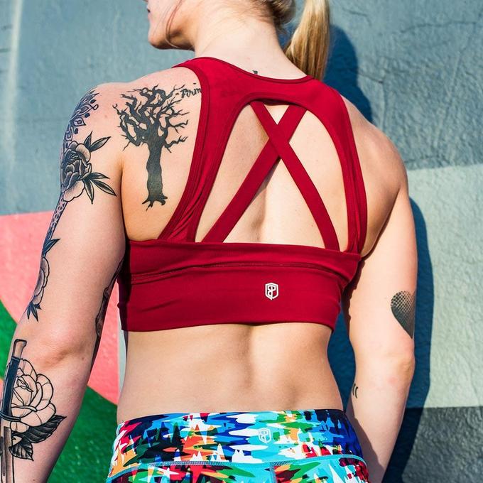 🔥 Bringing the heat with this @bornprimitive X-Factor sports bra
